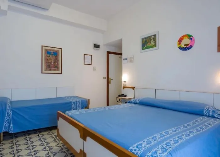 Hotel Canasta